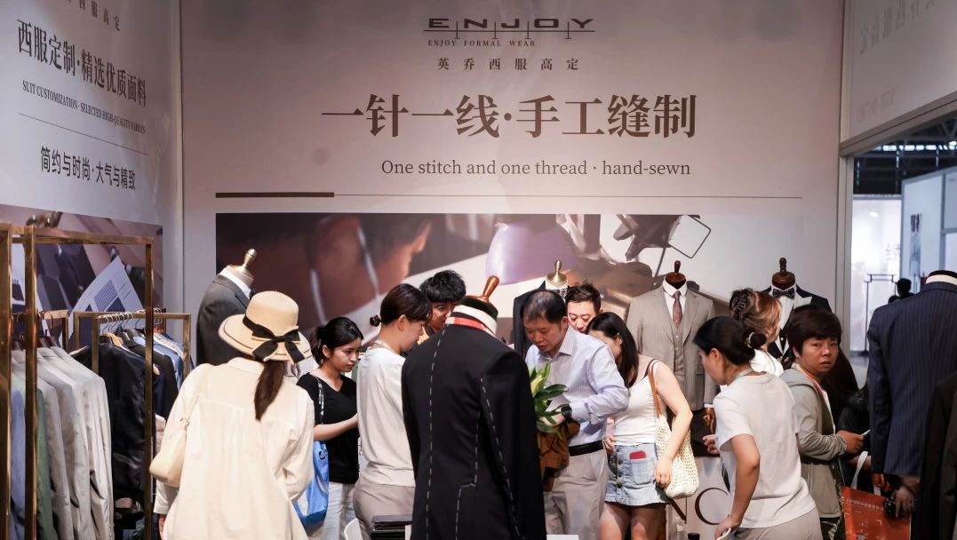 微访谈 | 西服高定走进参蓝颜gtv
企业ENJOY英乔